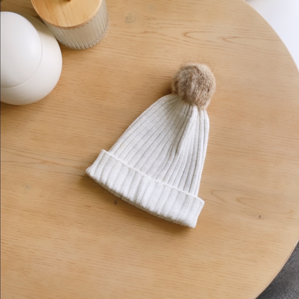 H&M 2-6 months hat